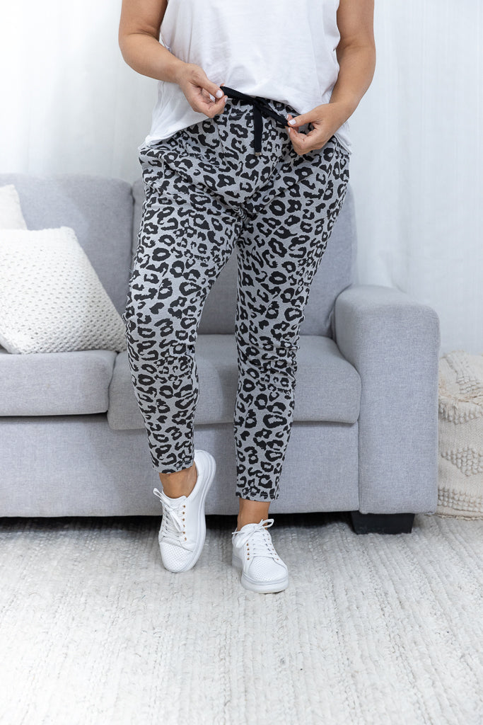 ELLA LEOPARD JOGGER - Grey/Black - Image 5