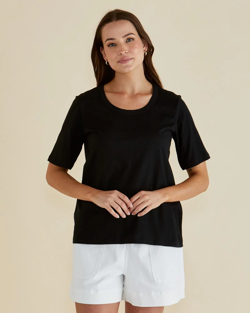 Riley Tee