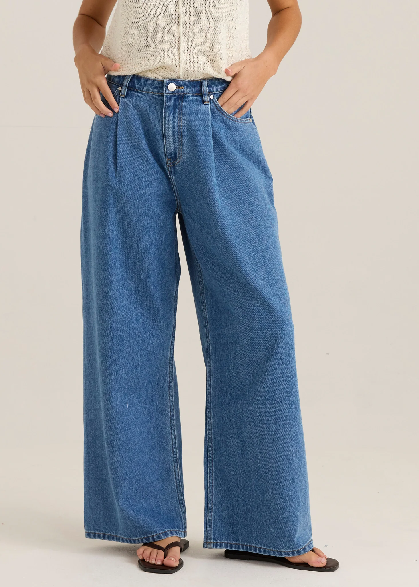 Yara Slack Pleat Jean - Classic Blue Wash - Image 5